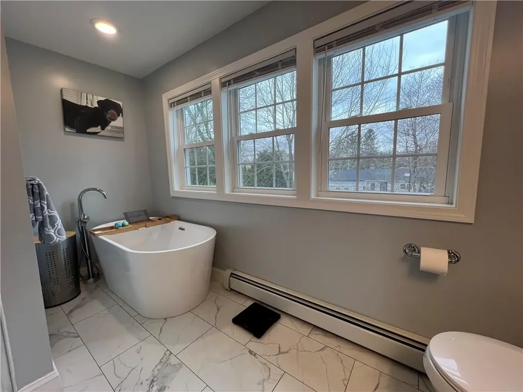 17 Meadowbrook Drive Barrington RI 02806