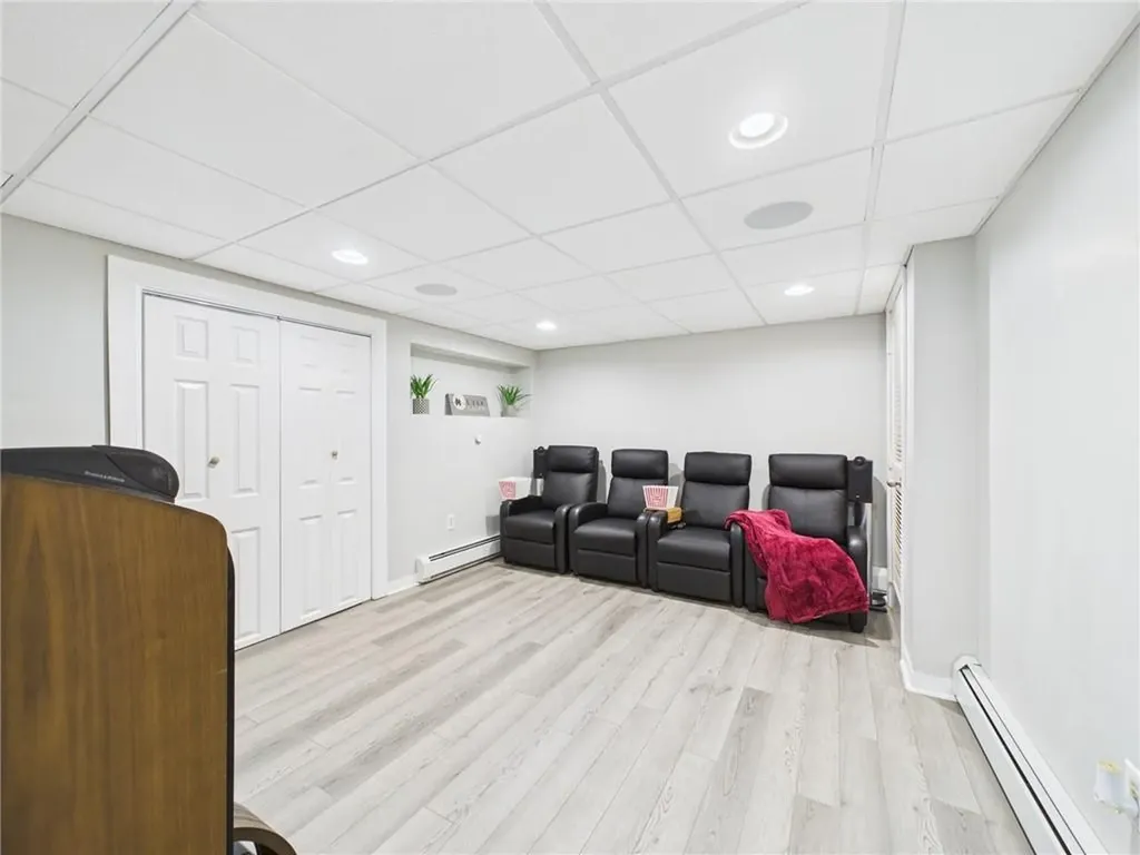 17 Meadowbrook Drive Barrington RI 02806