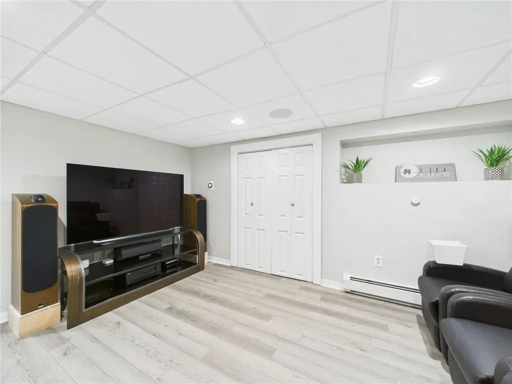 17 Meadowbrook Drive Barrington RI 02806