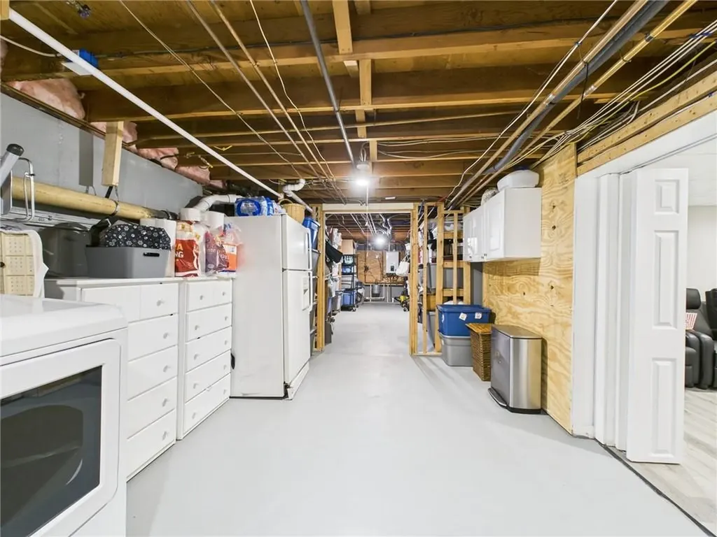 17 Meadowbrook Drive Barrington RI 02806
