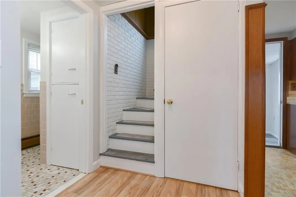409 Chapmans Avenue Warwick RI 02886