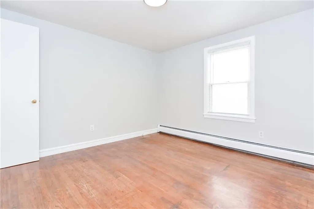 409 Chapmans Avenue Warwick RI 02886