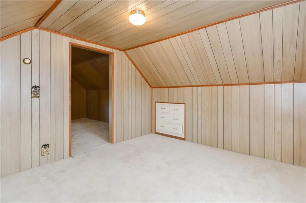 409 Chapmans Avenue Warwick RI 02886