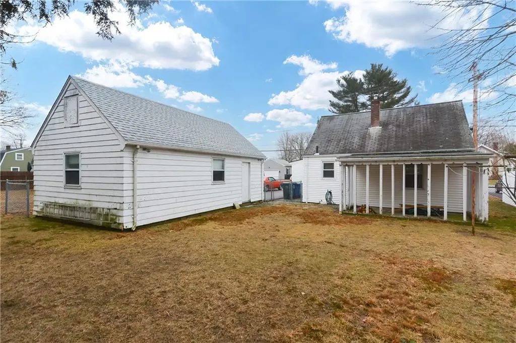 409 Chapmans Avenue Warwick RI 02886