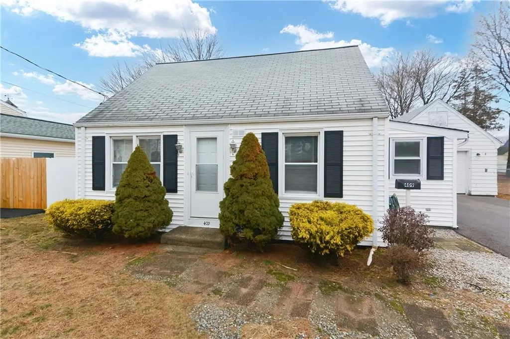 409 Chapmans Avenue Warwick RI 02886