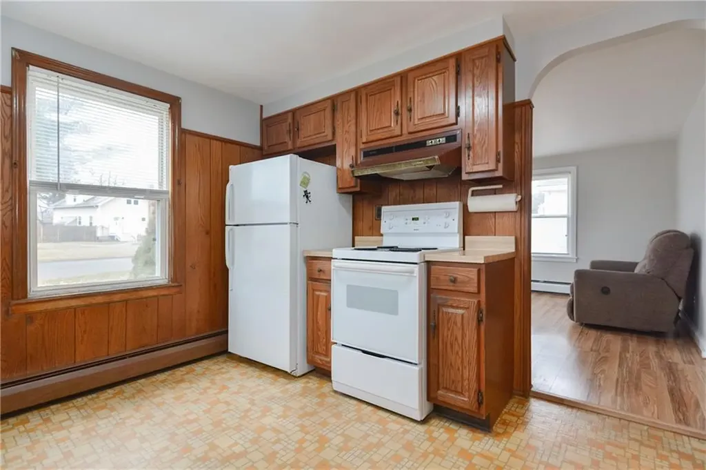 409 Chapmans Avenue Warwick RI 02886