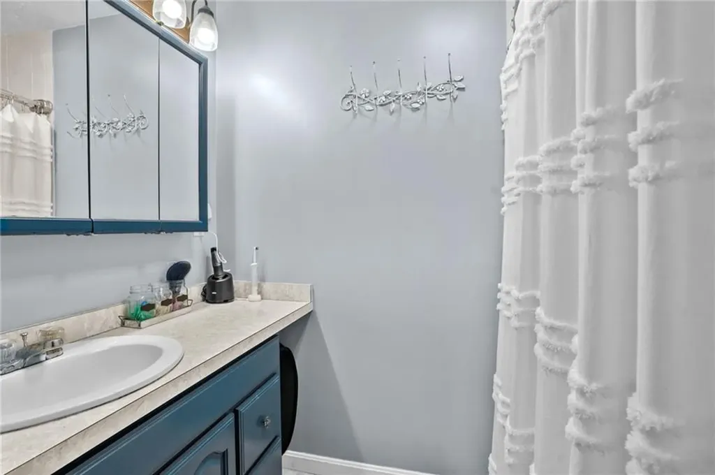 17 E Earle Street Cumberland RI 02864