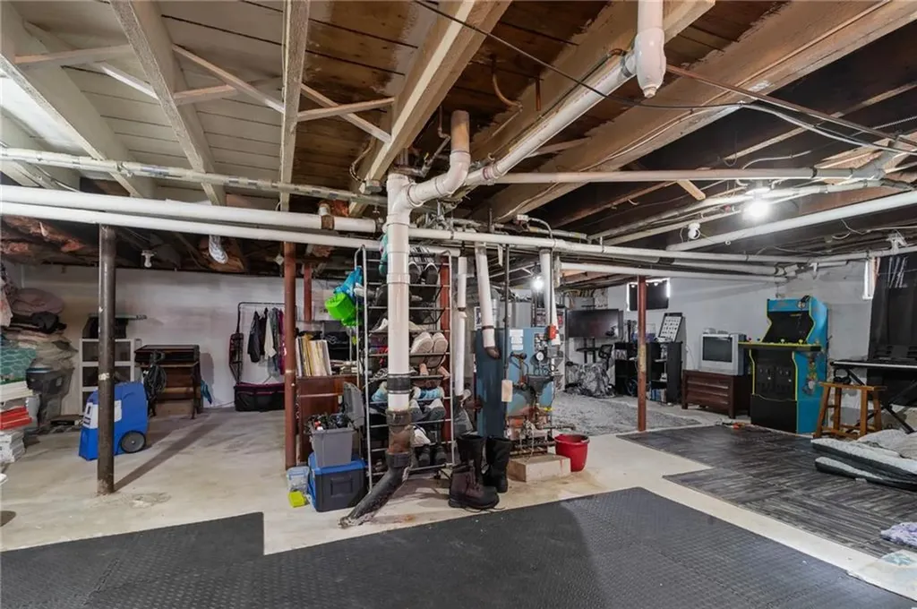 17 E Earle Street Cumberland RI 02864