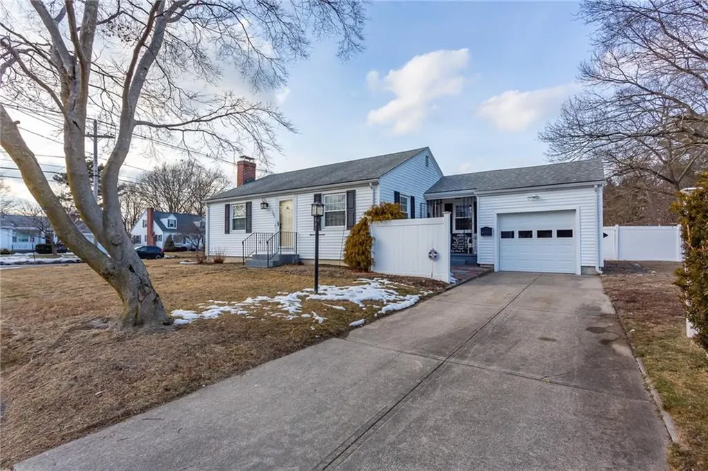 169 Pilgrim Parkway Warwick RI 02888