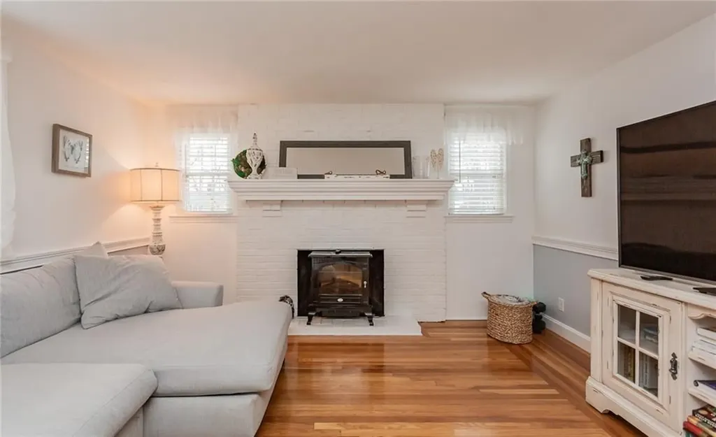 169 Pilgrim Parkway Warwick RI 02888