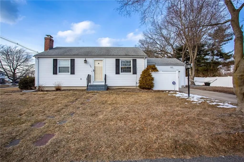 169 Pilgrim Parkway Warwick RI 02888