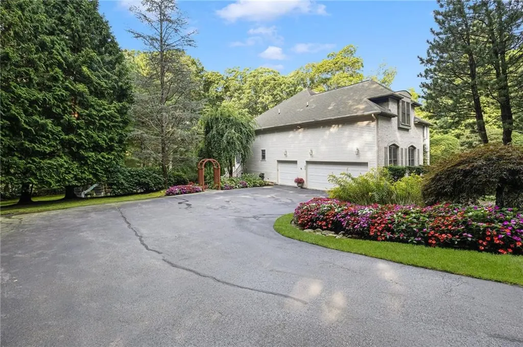 130 Joseph Court Warwick RI 02886