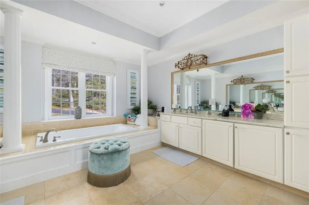 130 Joseph Court Warwick RI 02886