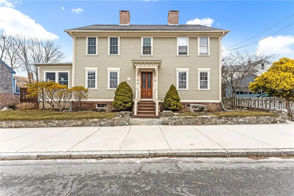 35 State Street Warren RI 02885