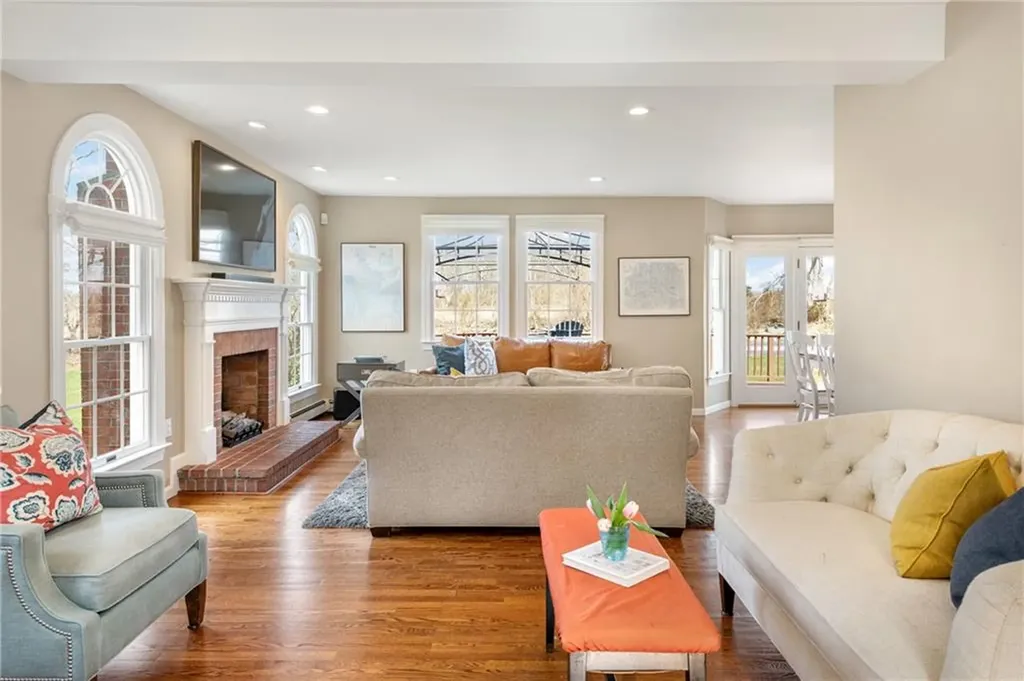 70 West Passage Drive Portsmouth RI 02871