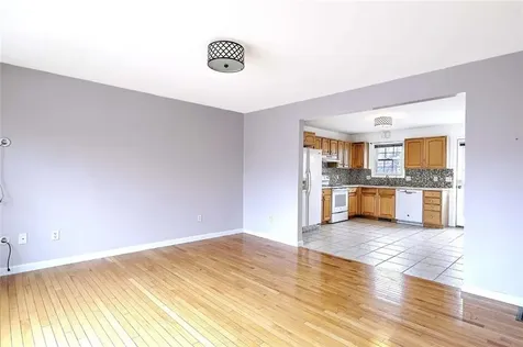 1 Drysdale Street Warren RI 02885