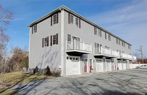 1 Drysdale Street Warren RI 02885