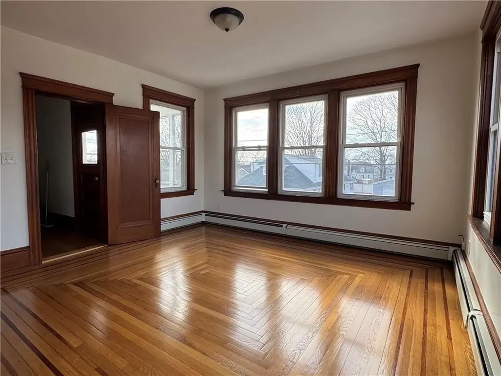 54 Woodhaven Road Pawtucket RI 02861