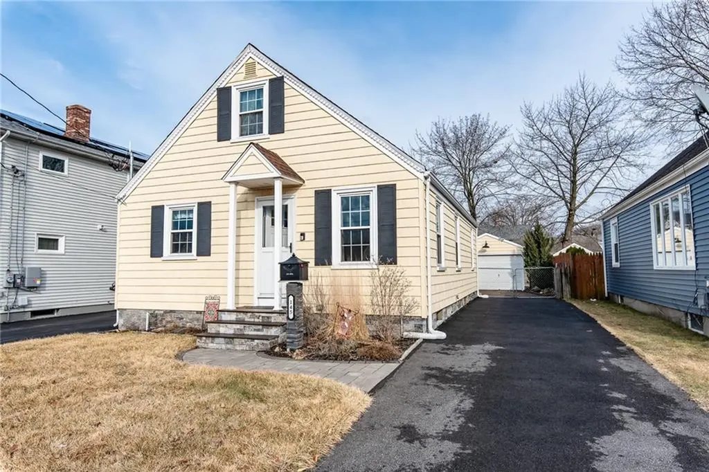 145 Daggett Avenue Pawtucket RI 02861
