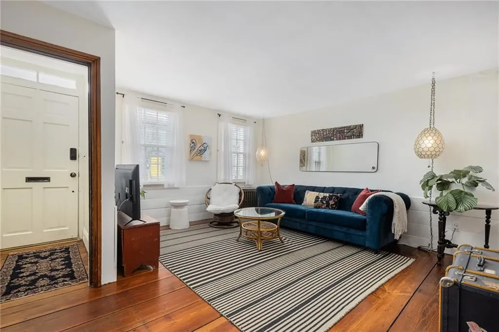 109 Hope Street Providence RI 02906