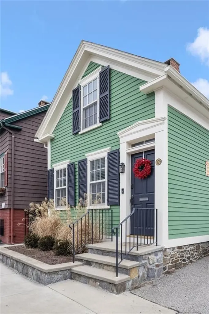 109 Hope Street Providence RI 02906
