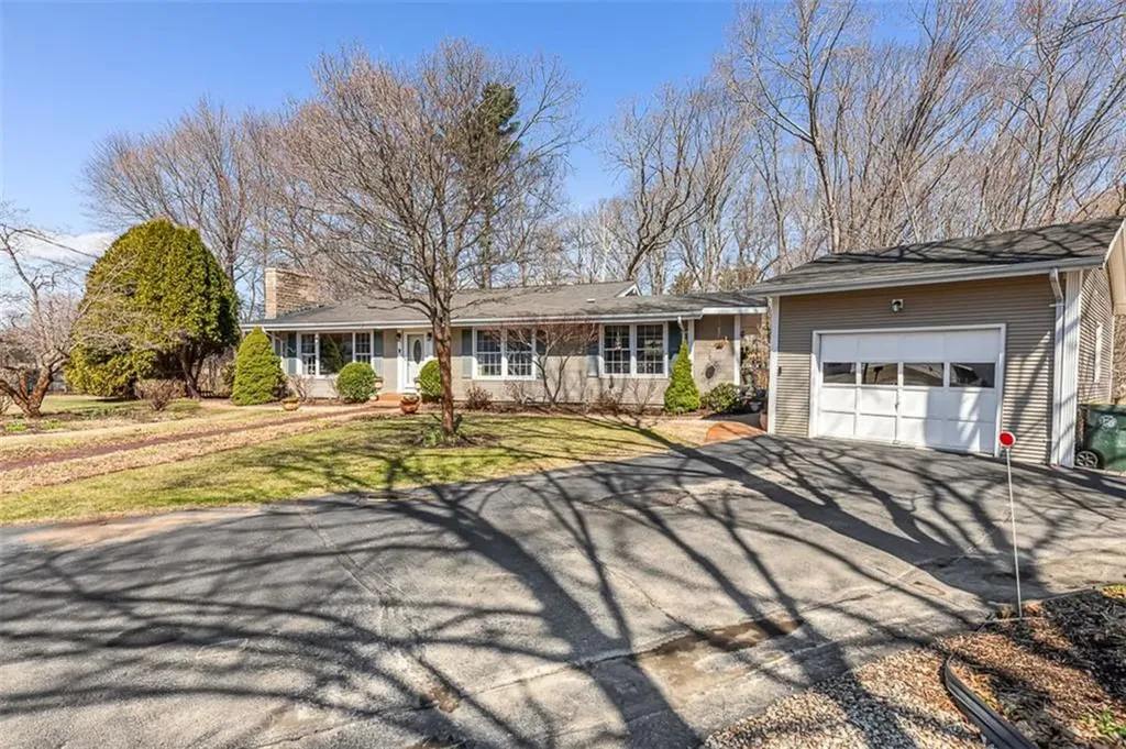 7 Robert Street Smithfield RI 02828