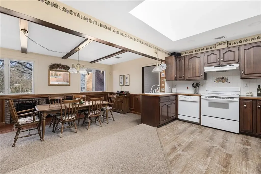 128 Cottage Avenue North Providence RI 02911