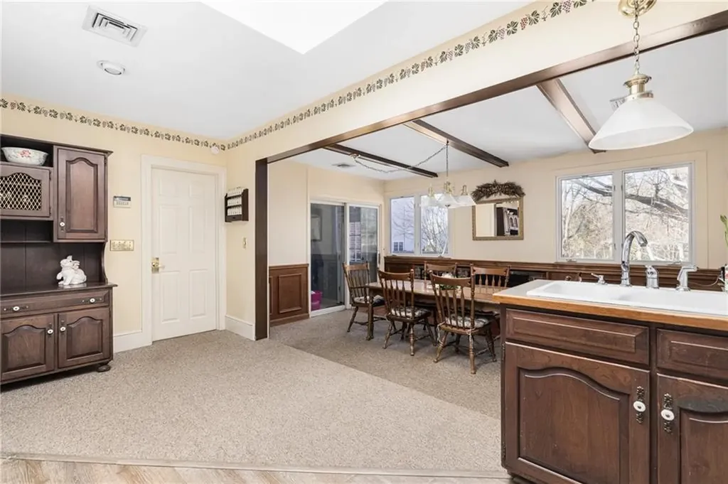 128 Cottage Avenue North Providence RI 02911