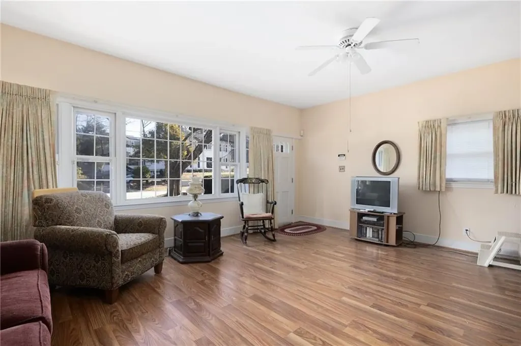 128 Cottage Avenue North Providence RI 02911