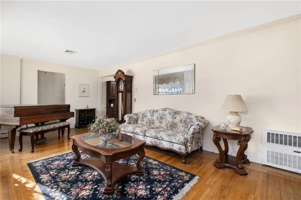 128 Cottage Avenue North Providence RI 02911