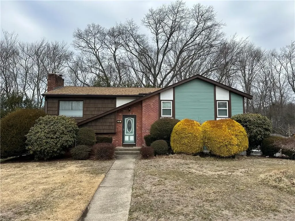 25 Kimberly Lane West Warwick RI 02893