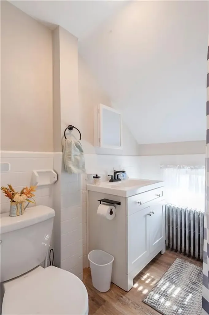 76 Irving Avenue East Providence RI 02914