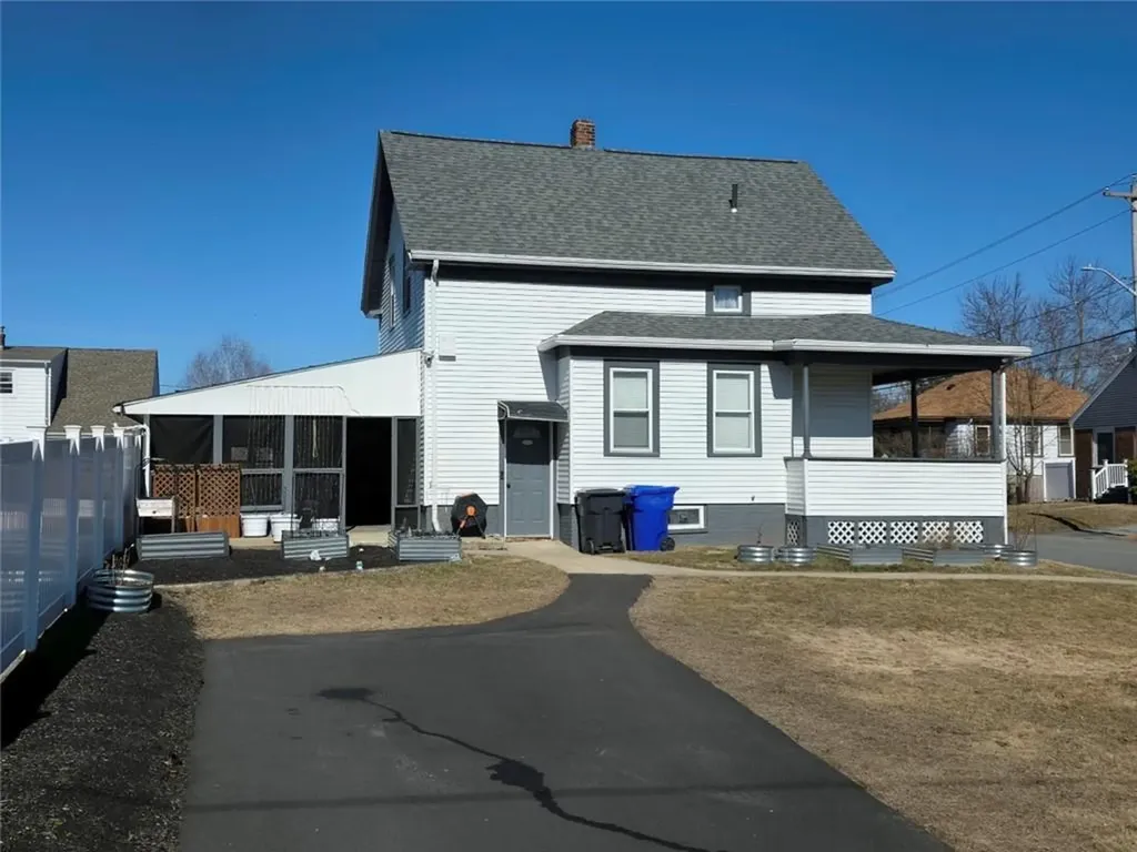 76 Irving Avenue East Providence RI 02914