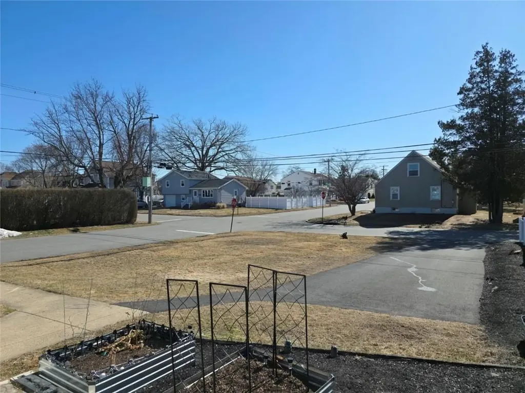 76 Irving Avenue East Providence RI 02914