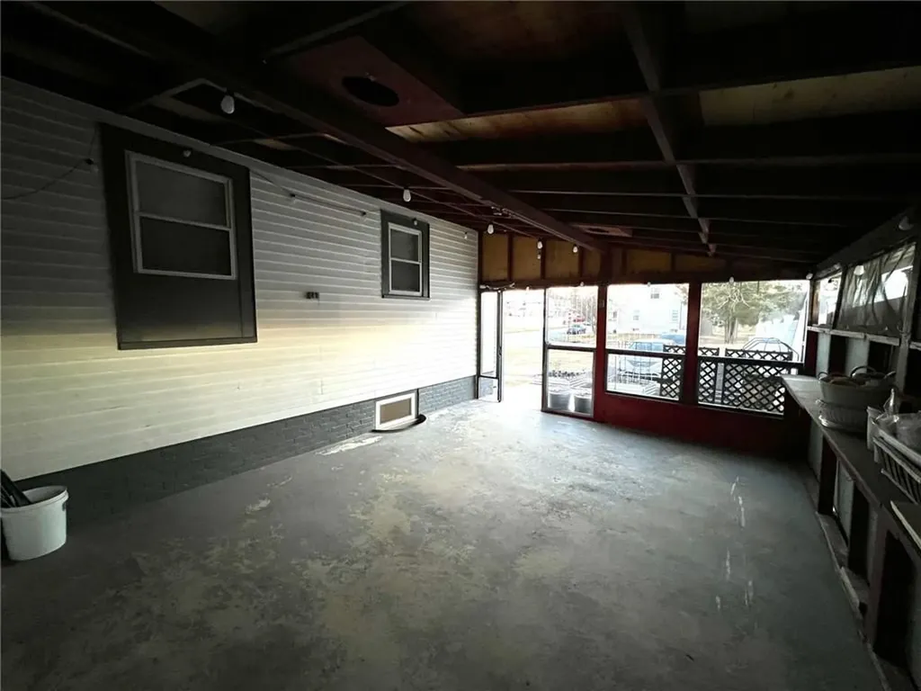 76 Irving Avenue East Providence RI 02914