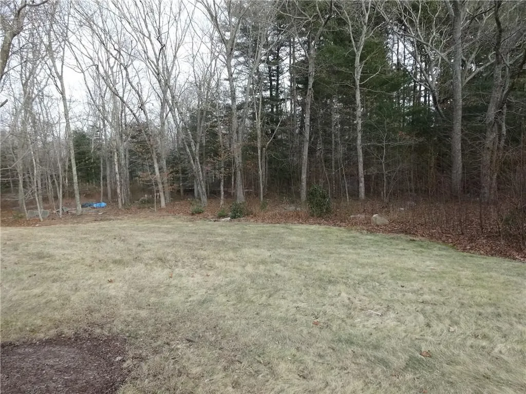 6 Gunther Drive Hopkinton RI 02873