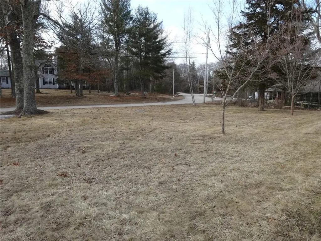 6 Gunther Drive Hopkinton RI 02873