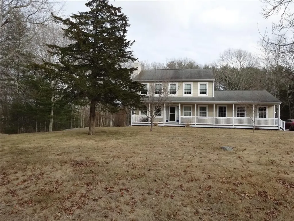 6 Gunther Drive Hopkinton RI 02873