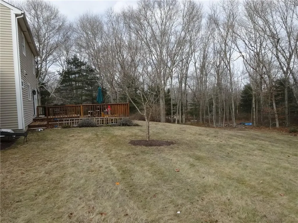 6 Gunther Drive Hopkinton RI 02873