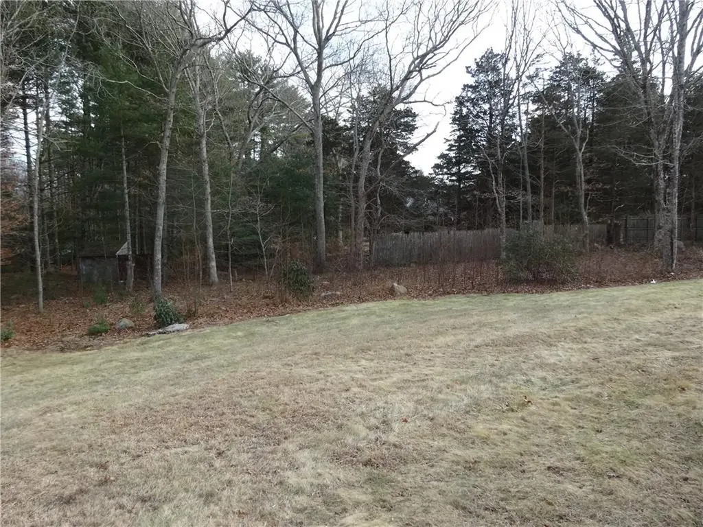 6 Gunther Drive Hopkinton RI 02873