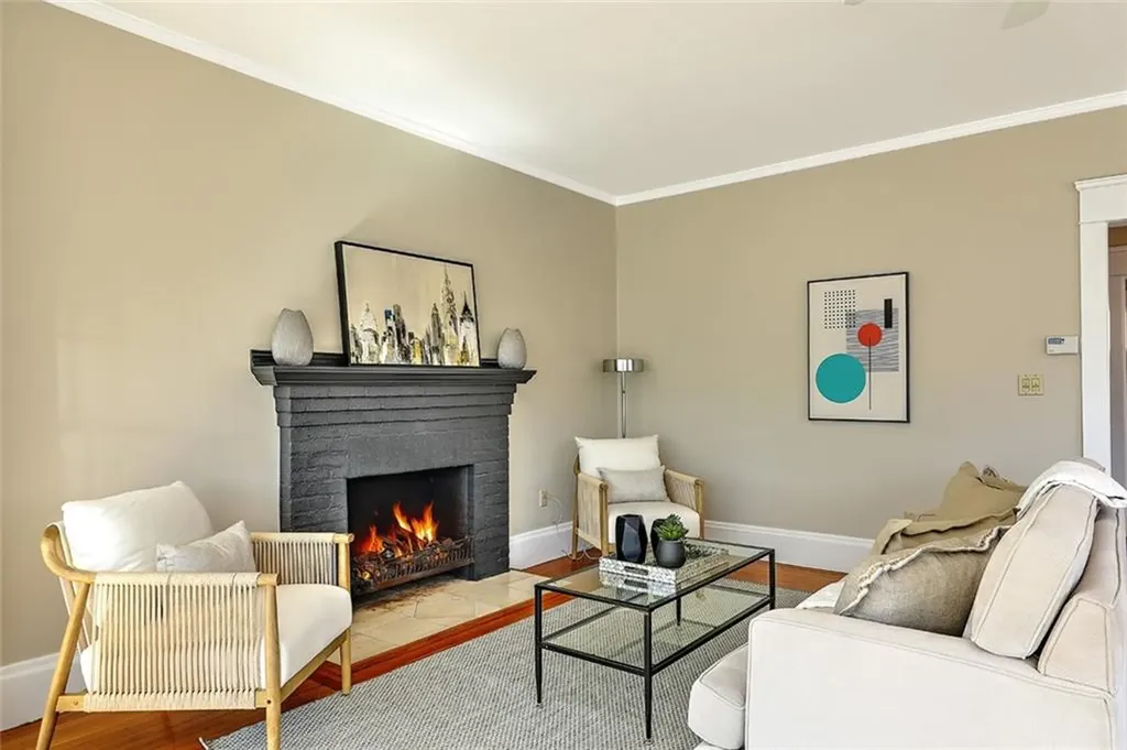 16 Elmway Street Providence RI 02906