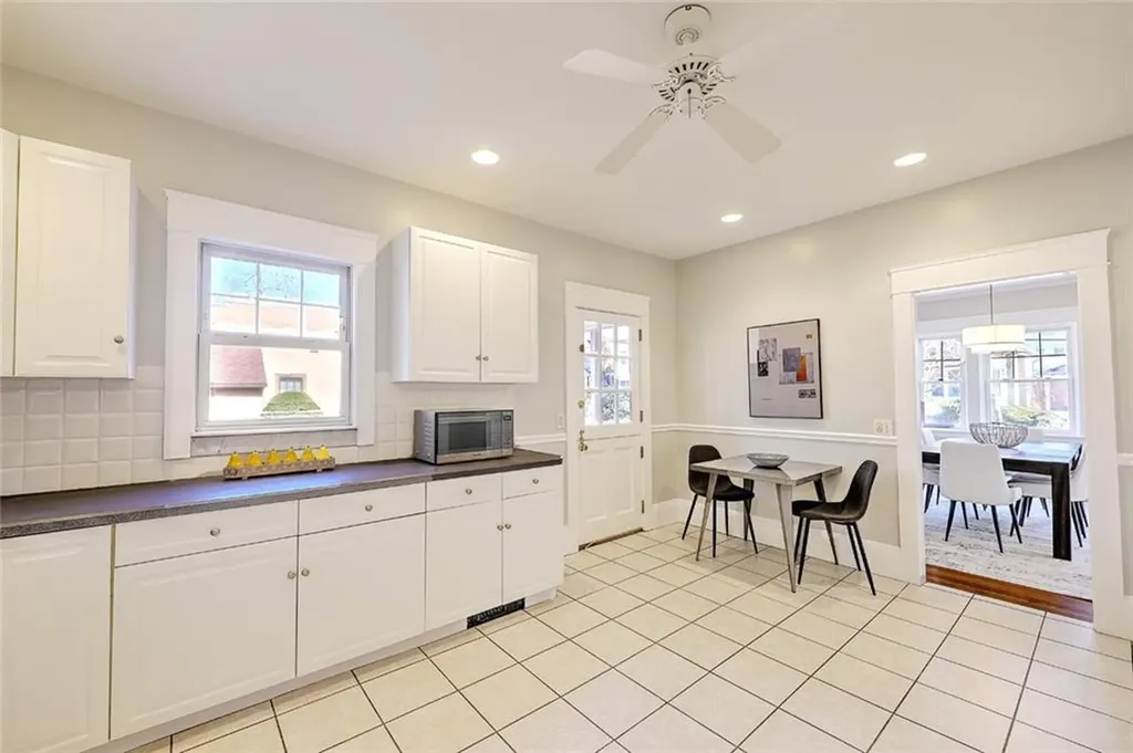 16 Elmway Street Providence RI 02906