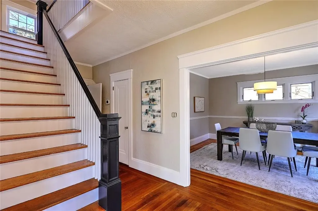 16 Elmway Street Providence RI 02906