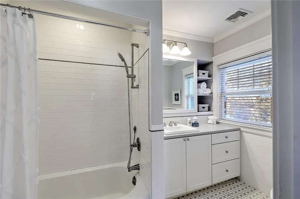 16 Elmway Street Providence RI 02906