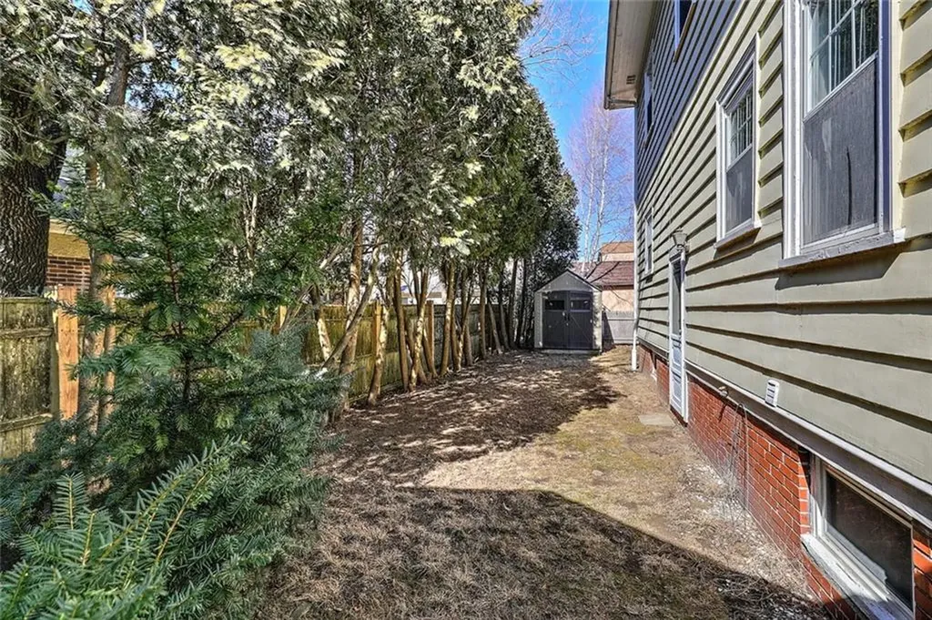 16 Elmway Street Providence RI 02906