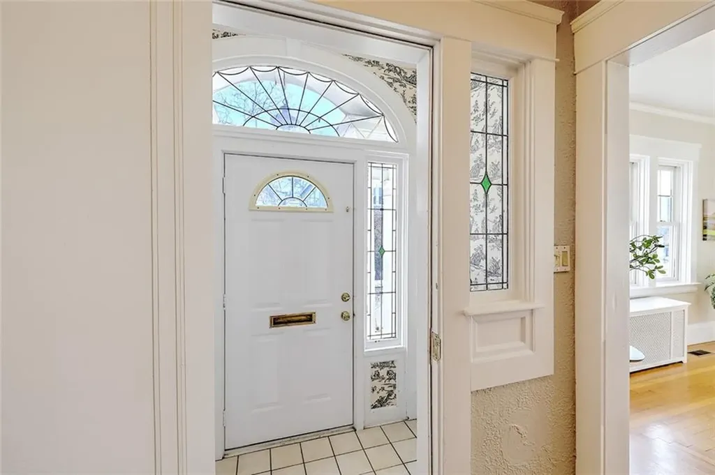 16 Elmway Street Providence RI 02906