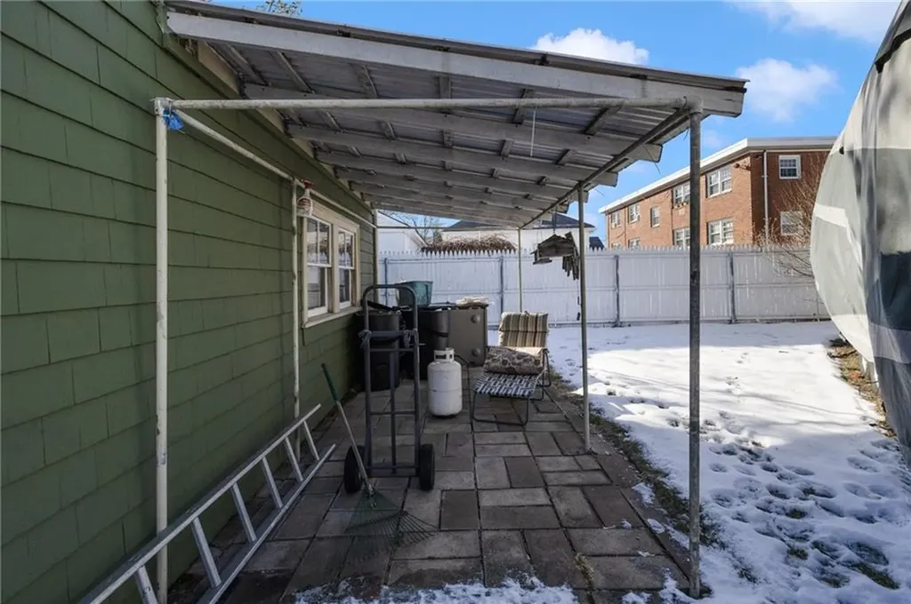 355 Evergreen Street Pawtucket RI 02861