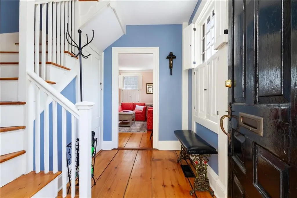 26 Thames Street Newport RI 02840