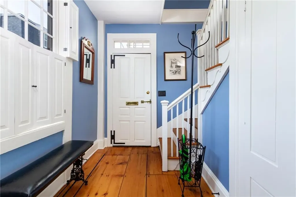 26 Thames Street Newport RI 02840