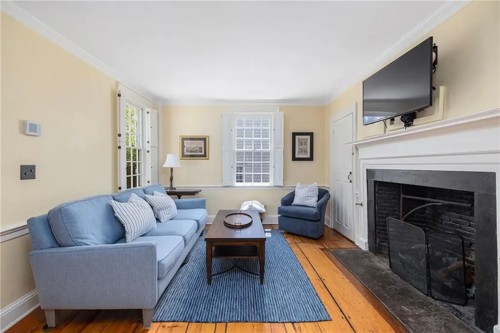26 Thames Street Newport RI 02840